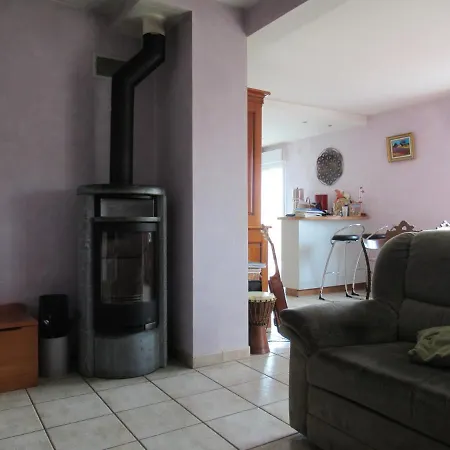 Maison Calme Et Son Jardin Foret Comestible *